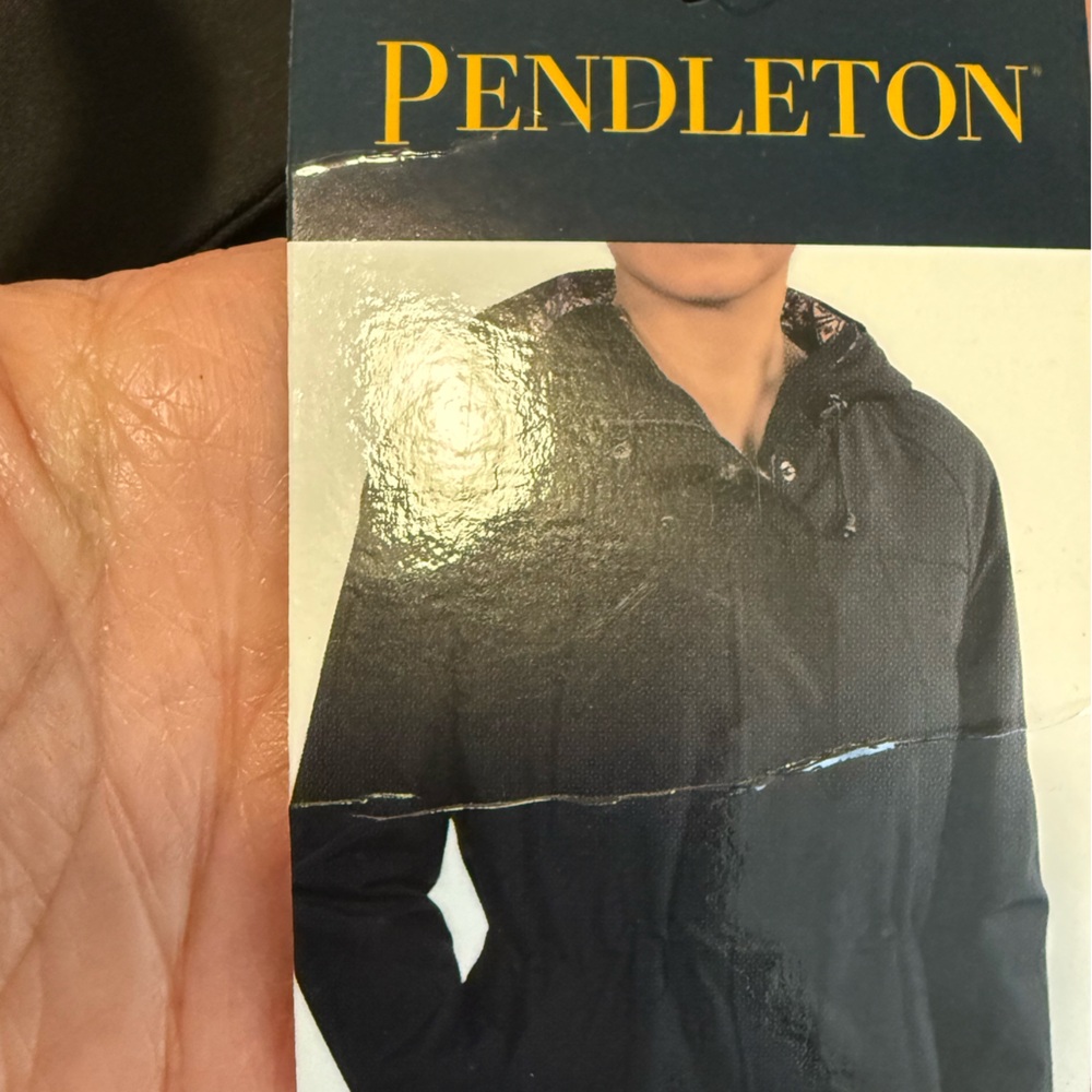 Pendleton rain jacket - Picture 3 of 10